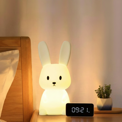 Lámpara conejo portátil con diseño adorable para habitación infantil
