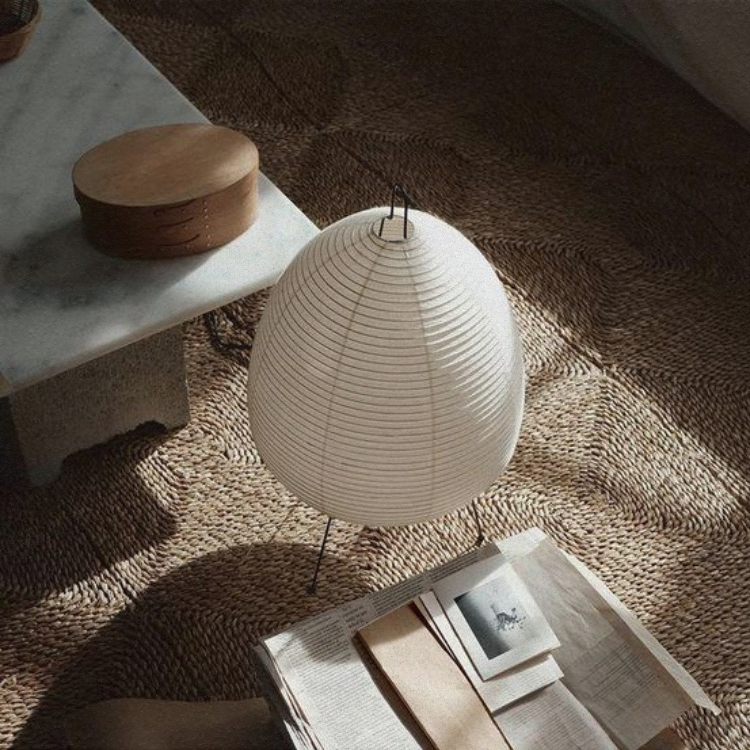 Lámpara decorativa Wabi-Sabi hecha a mano con iluminación LED regulable.