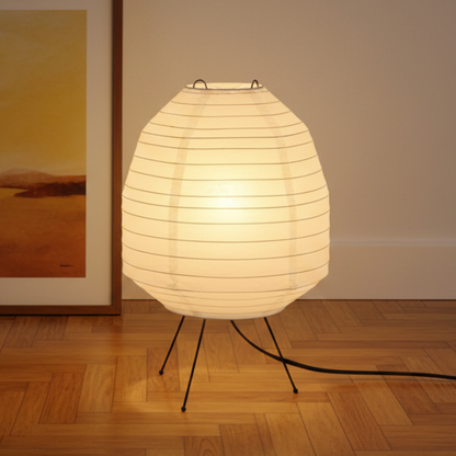 Lámpara de escritorio japonesa de papel de arroz ideal para lectura y descanso.