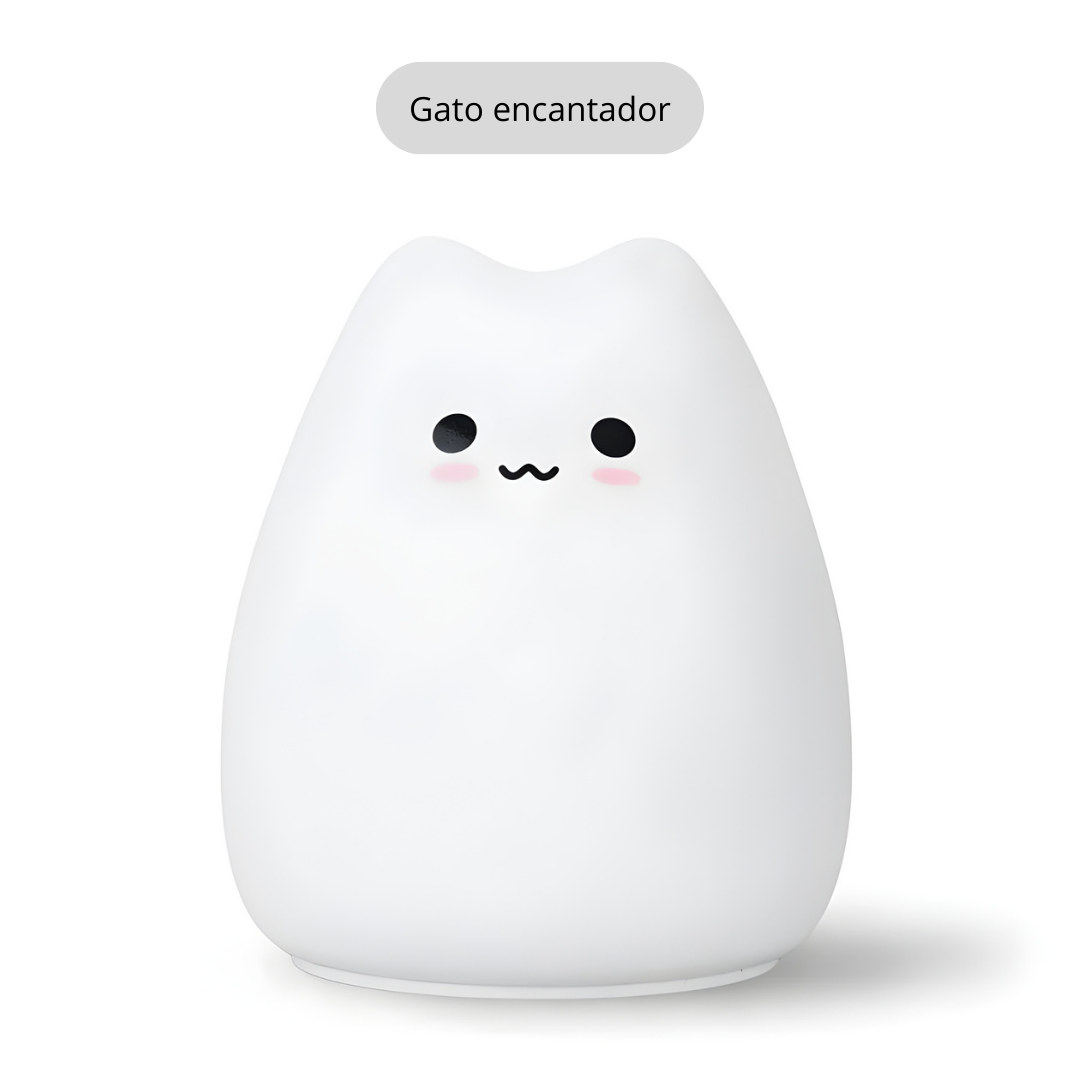 Lámpara LED gato recargable acompañando el descanso nocturno, perfecta para reducir el miedo a la oscuridad en bebés y niños pequeños.